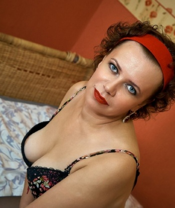 💋
Мои услуги настолько разнообразны, что ты точно найдешь то, что подойдет именно тебе. 😏 Люблю эксперименты и новые ощущения, поэтому с меня ты точно не устанешь. 💥
Фото в моем профиле говорят сами за себя - я сексуальная и привлекательная. 😍 Здесь ты найдешь описание и отзывы, которые подтверждают мою незабываемость и профессионализм. 💯
Как опытная проститутка, я создам атмосферу уюта и страсти, чтобы ты смог расслабиться и насладиться самыми безумными фантазиями. 💦
Не теряй времени и переписывайся со мной уже сейчас! ❤️ Я жду тебя в Москве, чтобы воплотить в жизнь все твои мечты. 🌟 Екатерина